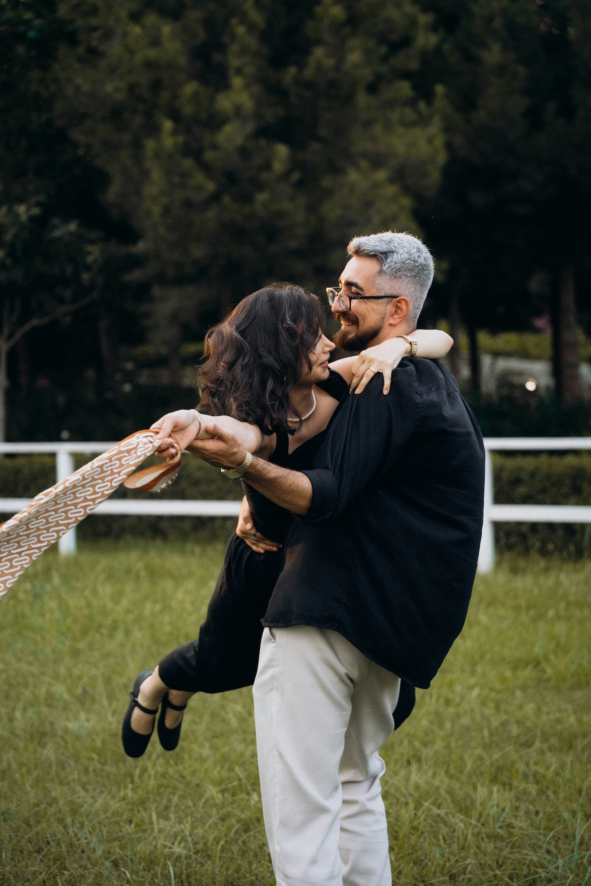 Online Dating Over 40 – Real Opportunities, Common Pitfalls & Practical Tips